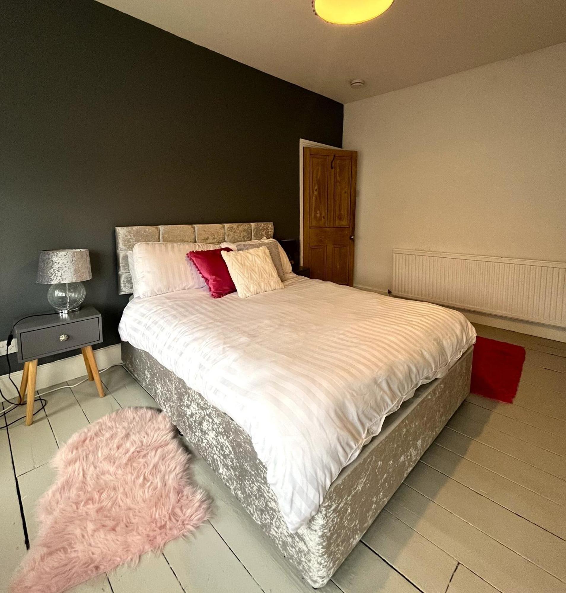 Charming Cottage Retreat With Garden - Sleeps 12 Bristol Kültér fotó