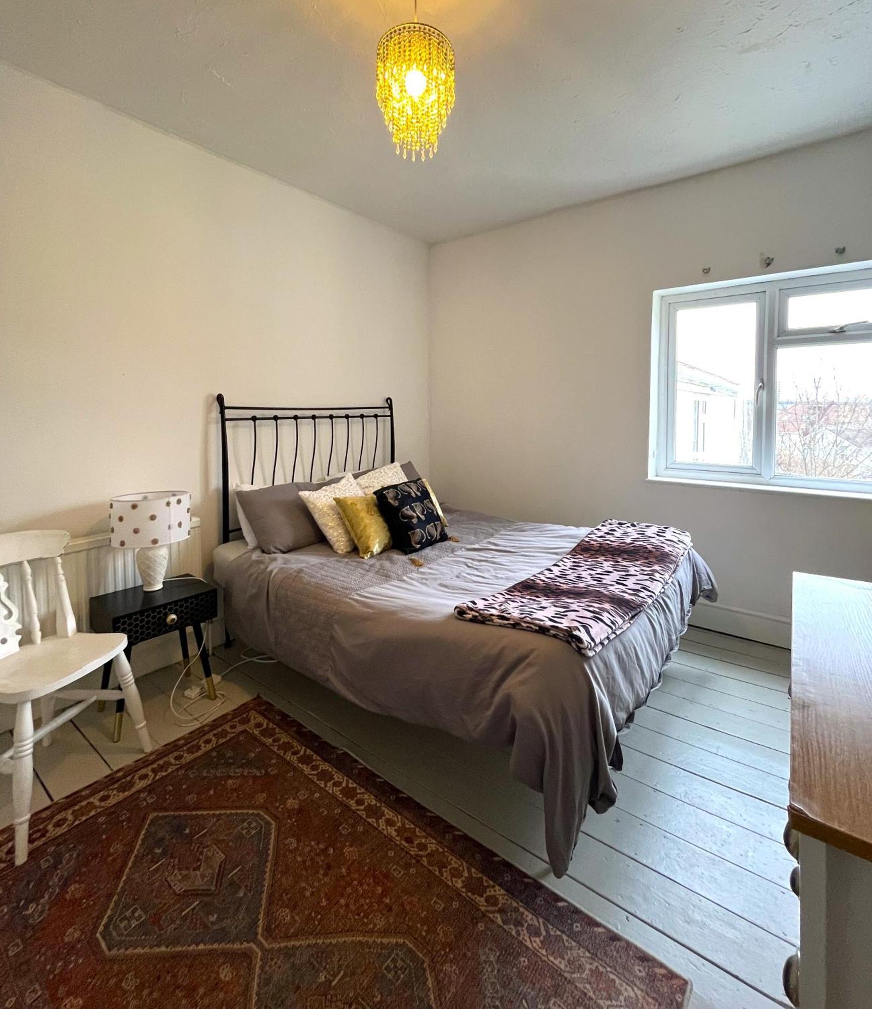 Charming Cottage Retreat With Garden - Sleeps 12 Bristol Kültér fotó